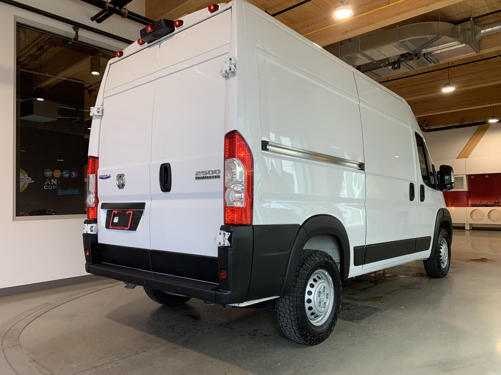 RAM Promaster 2500 High SLT+ HR 2025 — photo 8