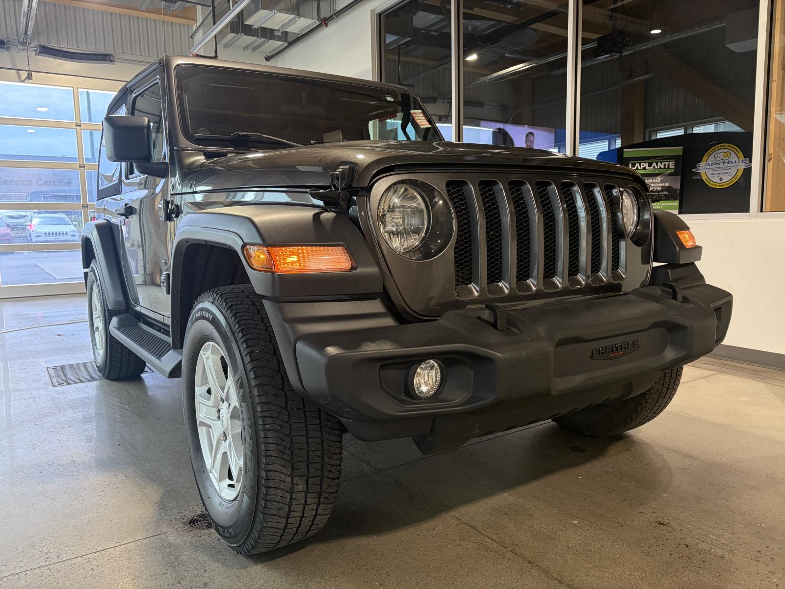 Jeep Wrangler Sport 2018 — photo 3