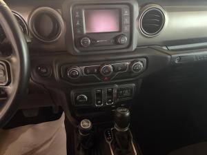 Miniature 13 Jeep Wrangler Sport 2018