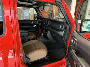 Miniature 11 Jeep Wrangler 4XE Unlimited Sahara 2021
