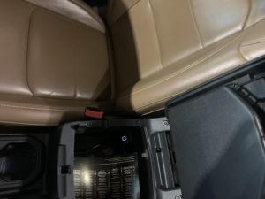 Miniature 37 Jeep Wrangler 4XE Unlimited Sahara 2021