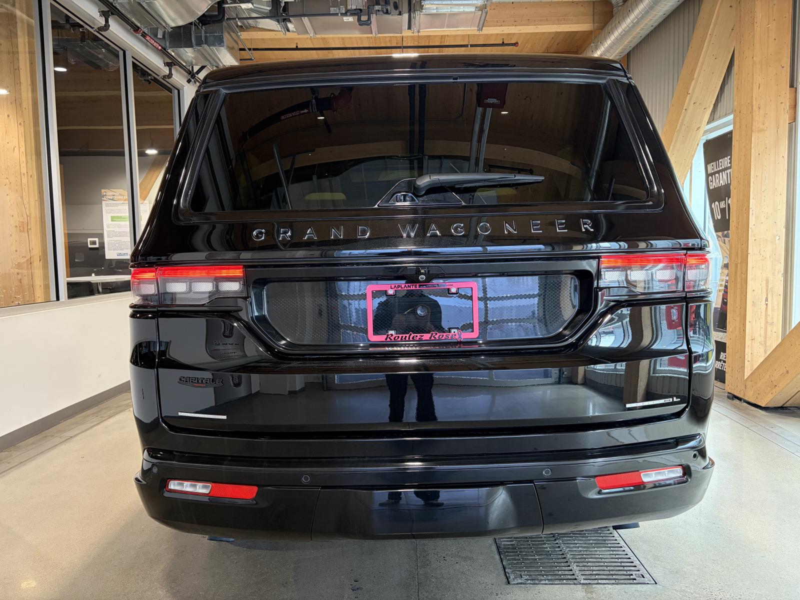 Jeep Grand Wagoneer L Series III 2023 — photo 7