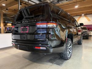 Miniature 7 Jeep Grand Wagoneer L Series III 2023
