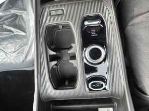 Thumbnail 17 Jeep Cherokee Laredo 2026