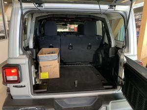 Miniature 11 Jeep Wrangler Sahara 2023