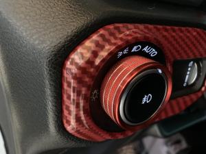 Miniature 28 Jeep Wrangler Sahara 2023