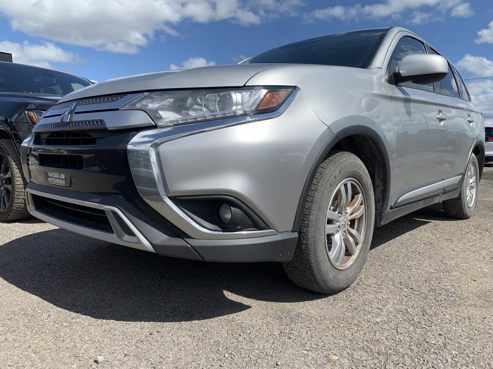 Mitsubishi Outlander ES 2020