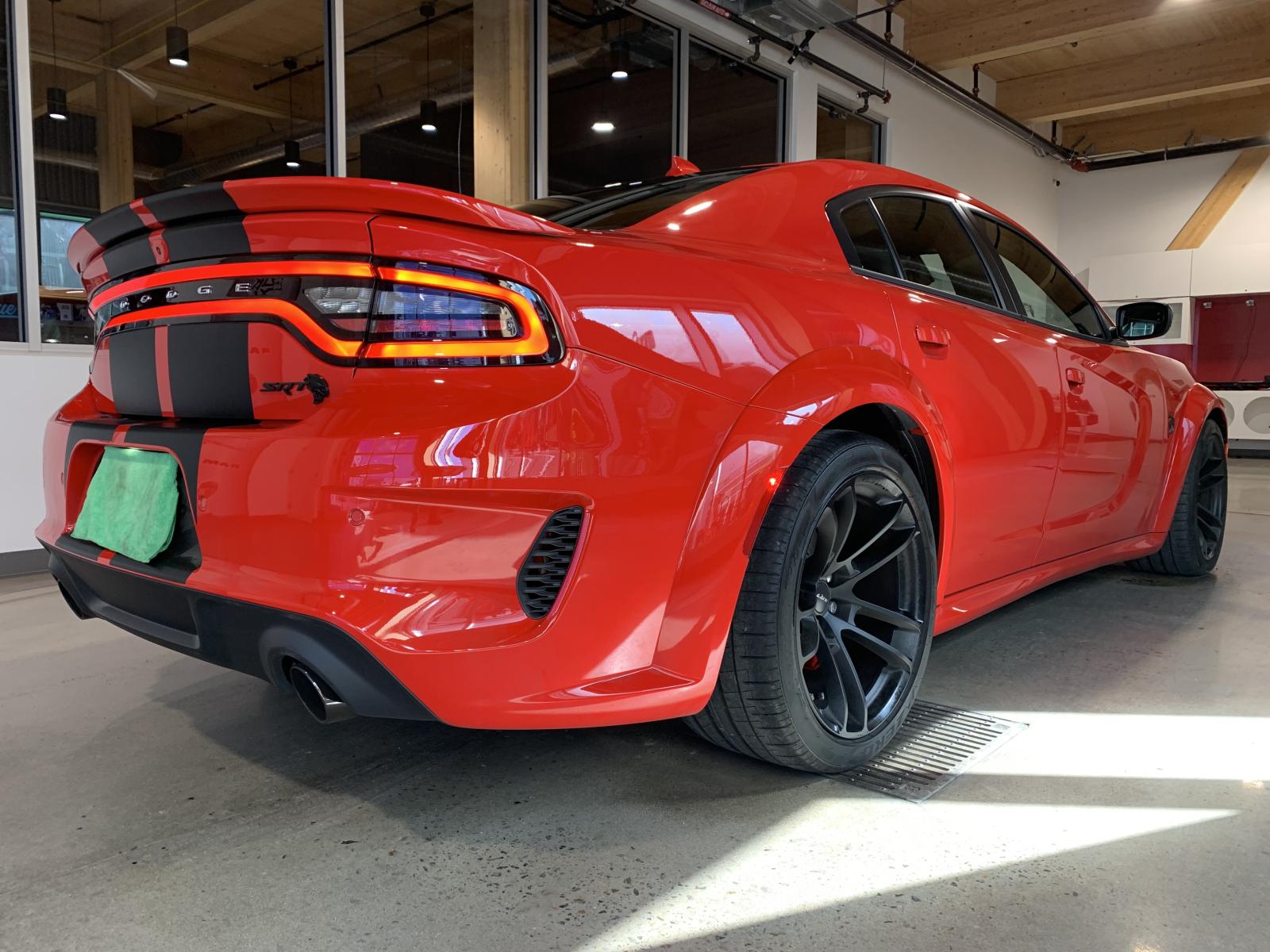 Dodge Charger SRT Hellcat W/B 2023 — photo 4