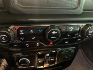 Miniature 17 Jeep Wrangler Unlimited Sport S 2023