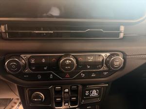 Thumbnail 21 Jeep Gladiator MOJAVE X 2026