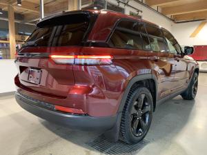 Miniature 5 Jeep Grand Cherokee Laredo Altitude 2023