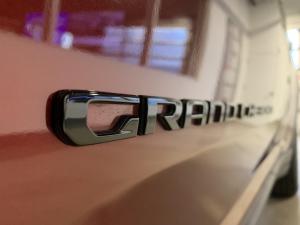 Miniature 33 Jeep Grand Cherokee Laredo Altitude 2023