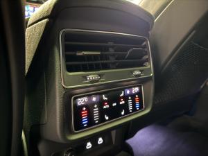 Miniature 16 Audi RS Q8 Performance 2025