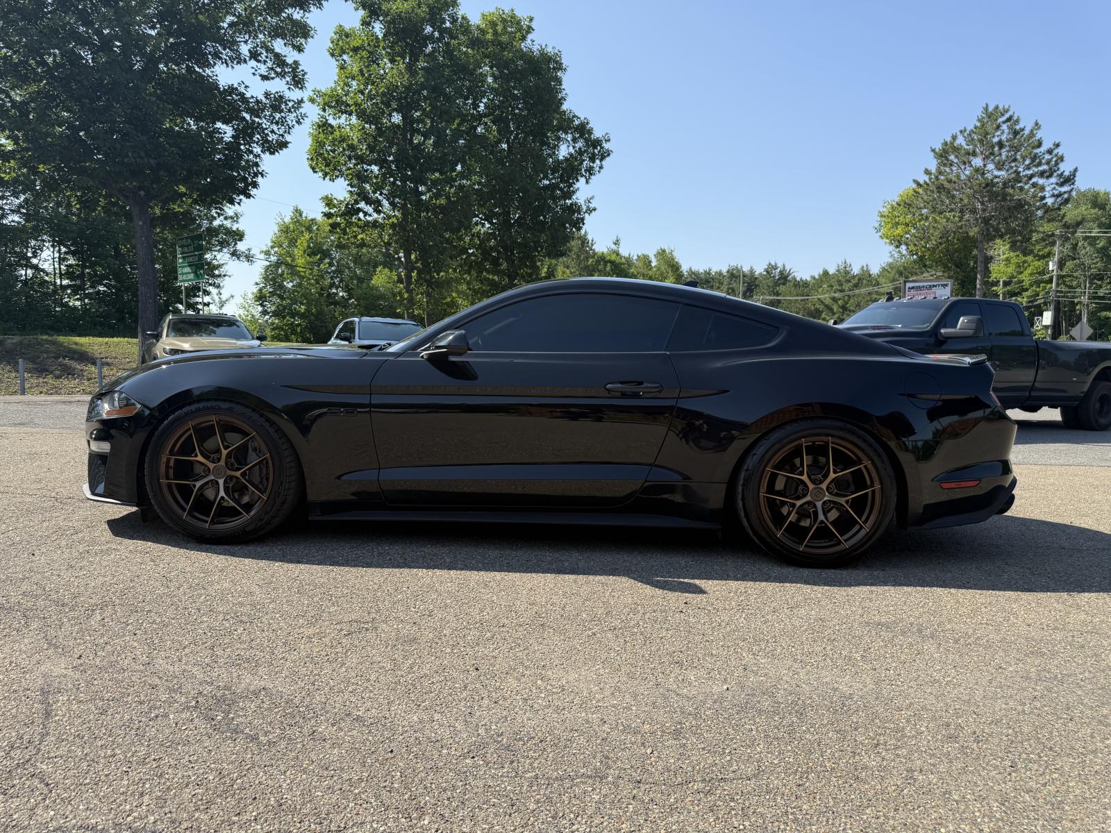 Ford Mustang 2020 — photo 6