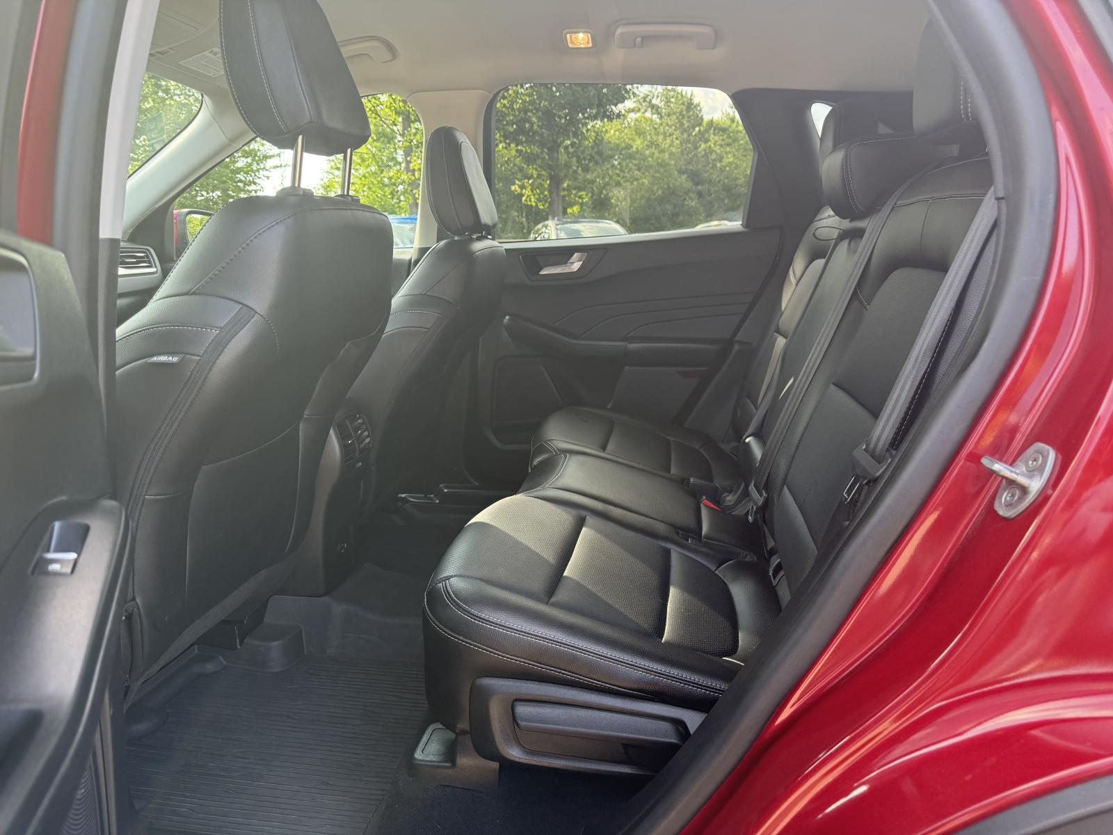 Ford Escape Titanium PHEV 2022 — photo 7
