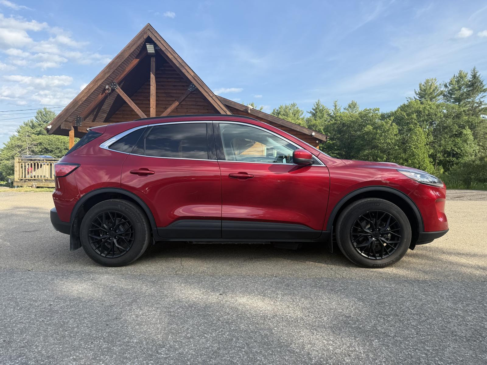 Ford Escape Titanium PHEV 2022 — photo 4