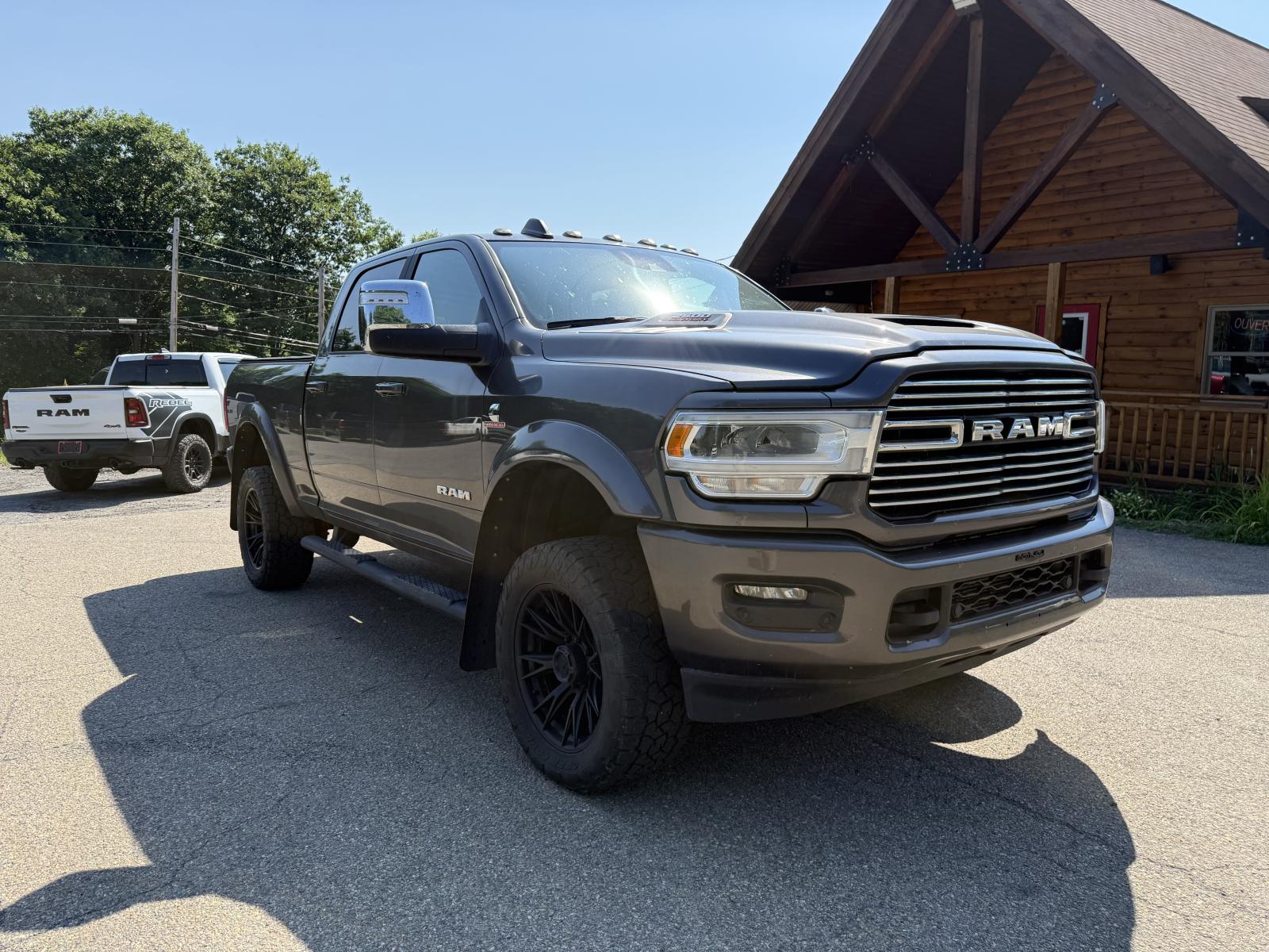 RAM 2500 Laramie 2023 — photo 3