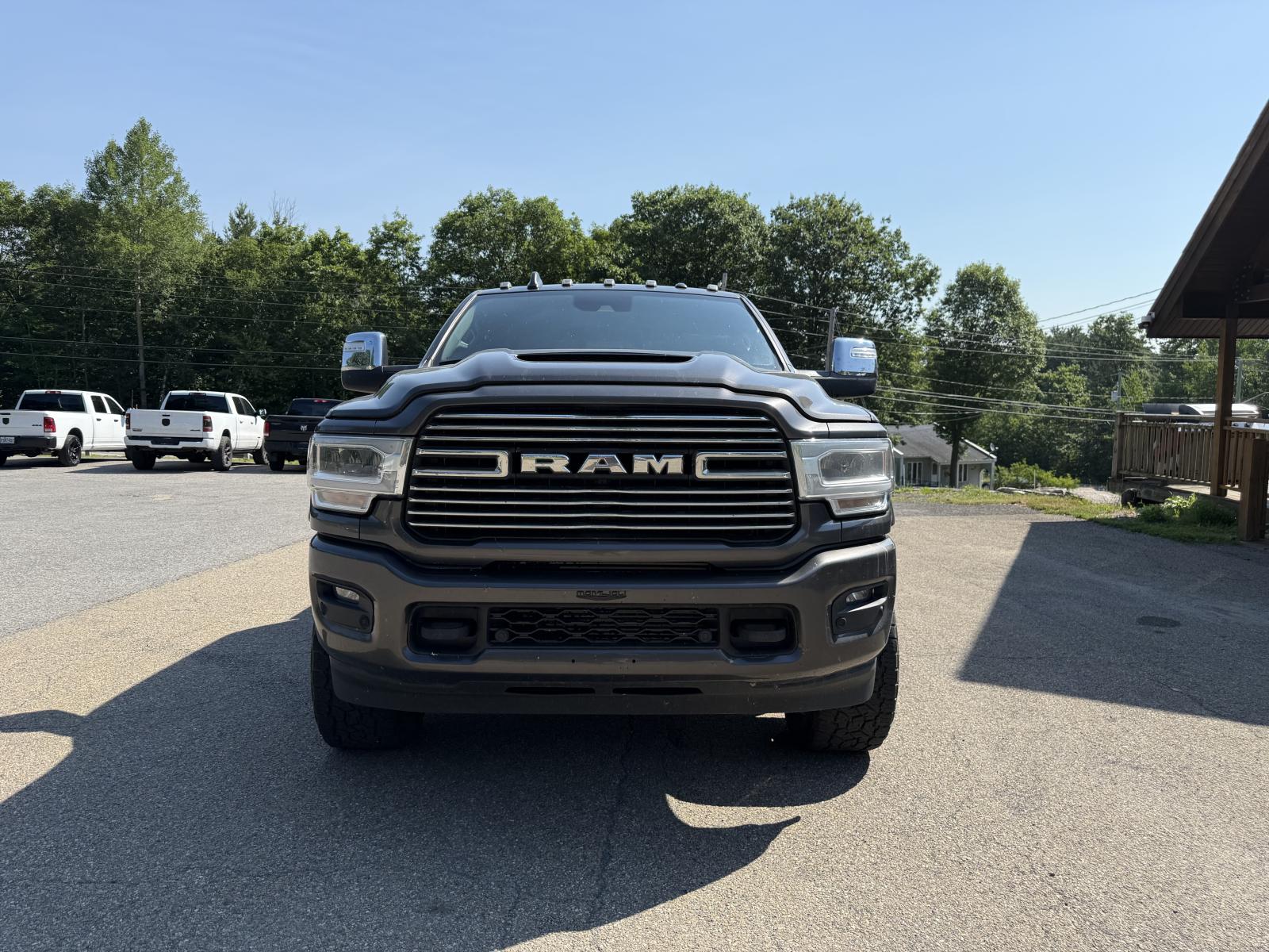 RAM 2500 Laramie 2023 — photo 2