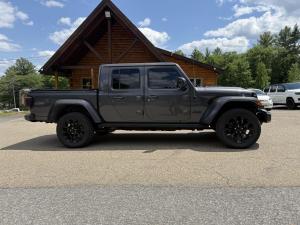 Miniature 7 Jeep Gladiator Overland 2021