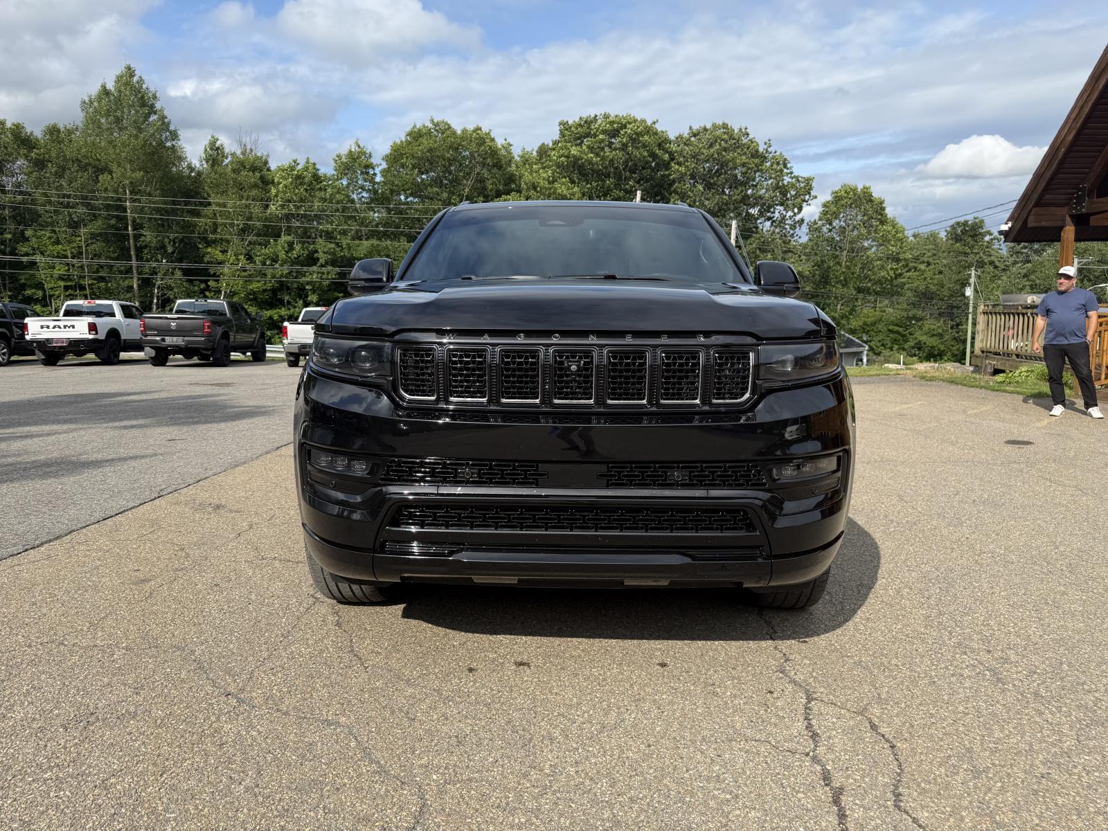 Jeep Grand Wagoneer Series II Obsidian 2023 — photo 7
