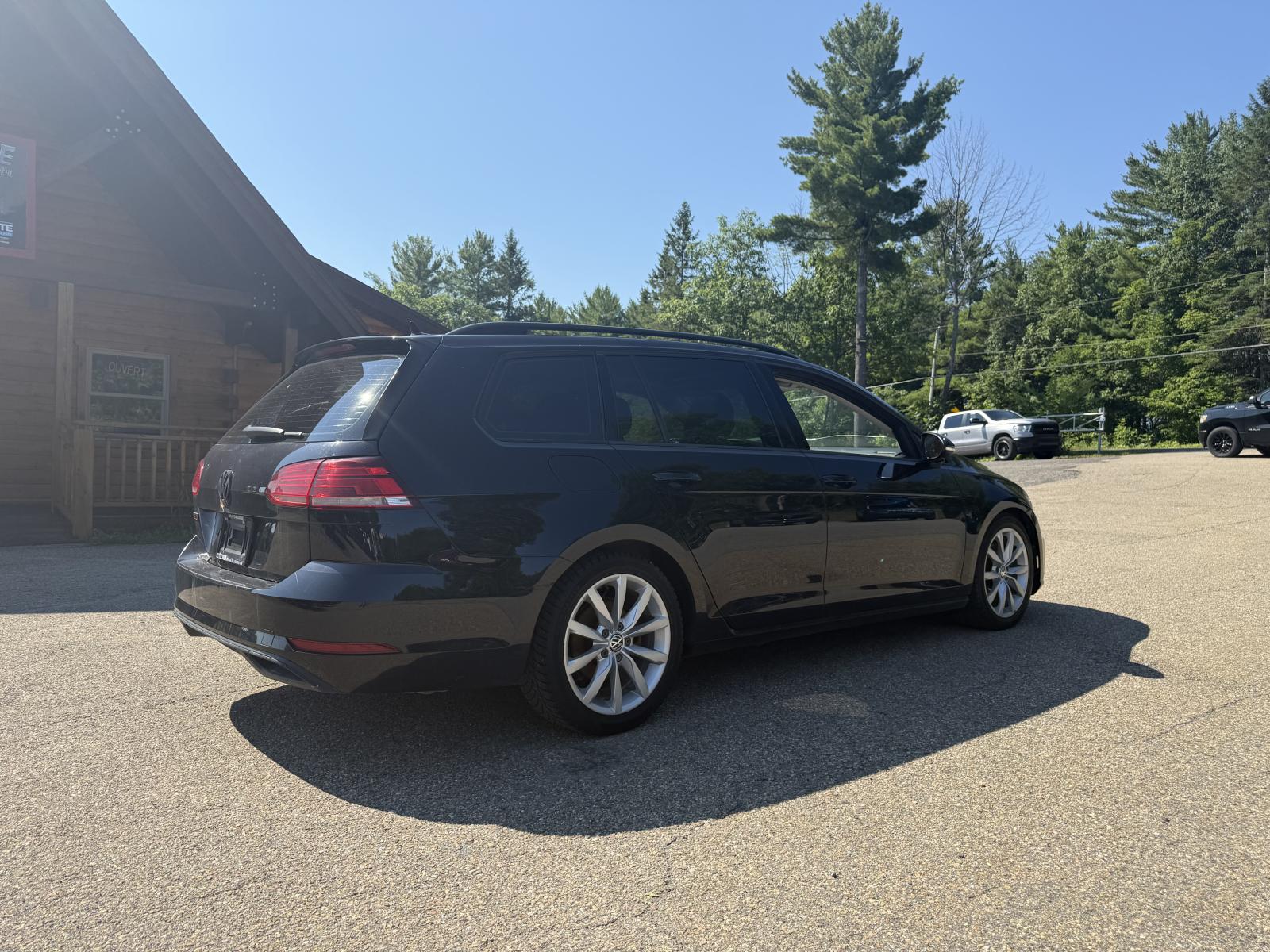 Volkswagen Golf Sportwagen Comfortline 2019 — photo 3