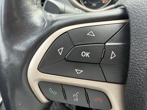 Miniature 10 Jeep Cherokee Sport 2015