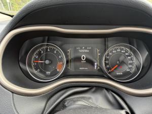 Miniature 16 Jeep Cherokee Sport 2015