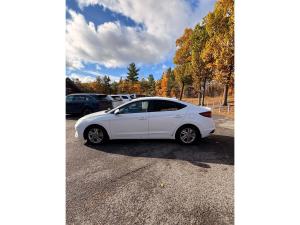 Miniature 6 Hyundai Elantra Essential 2019