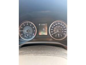 Miniature 15 Hyundai Elantra Essential 2019