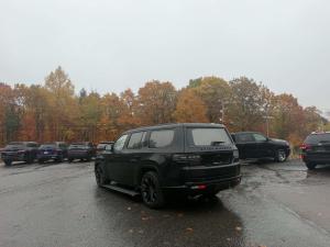 Miniature 6 Jeep Grand Wagoneer Series III 2022