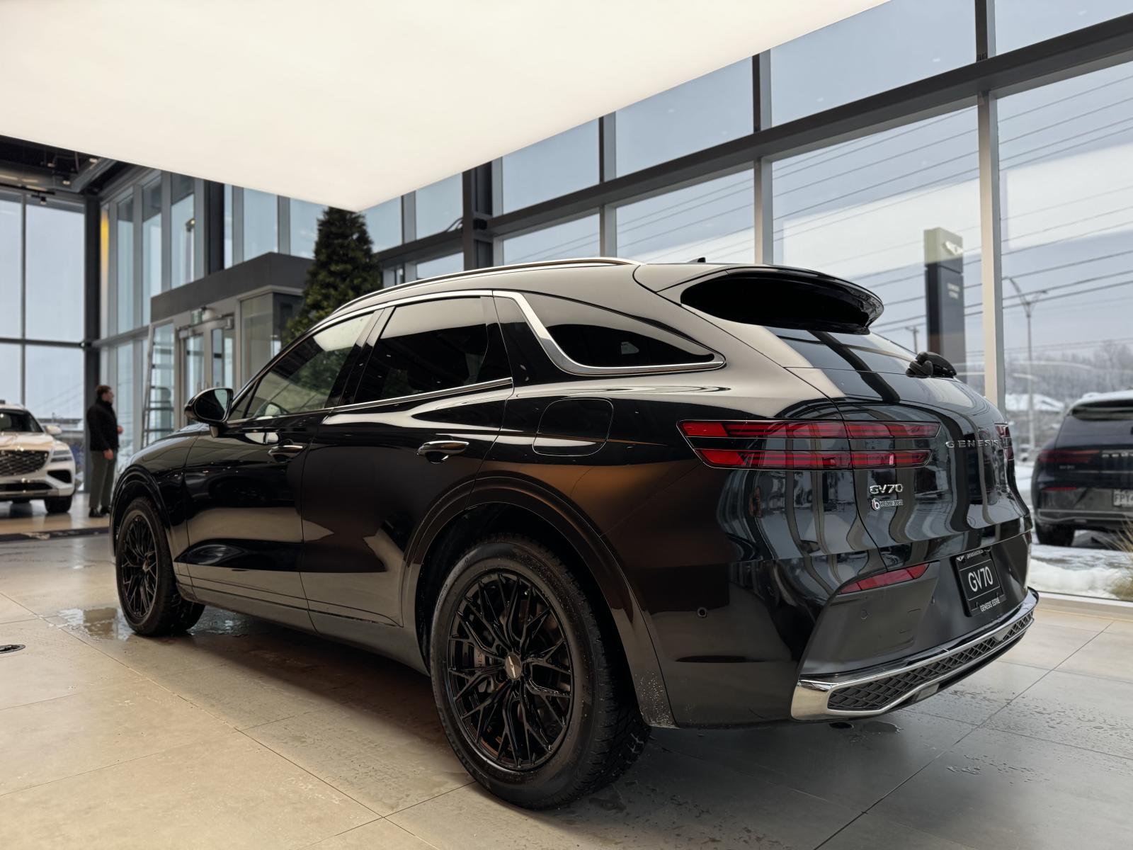 Image 5 Genesis GV70 Advanced Tech 2.5T 2026