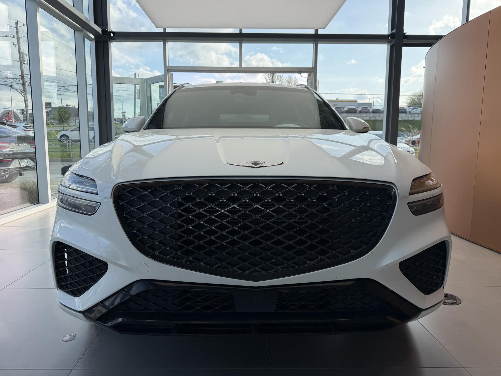 Genesis GV70 3.5T Sport 2022 — photo 2