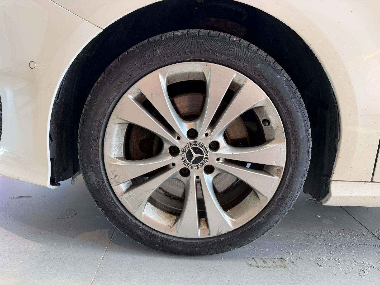 Mercedes-Benz B-Class B250 2018 — photo 7