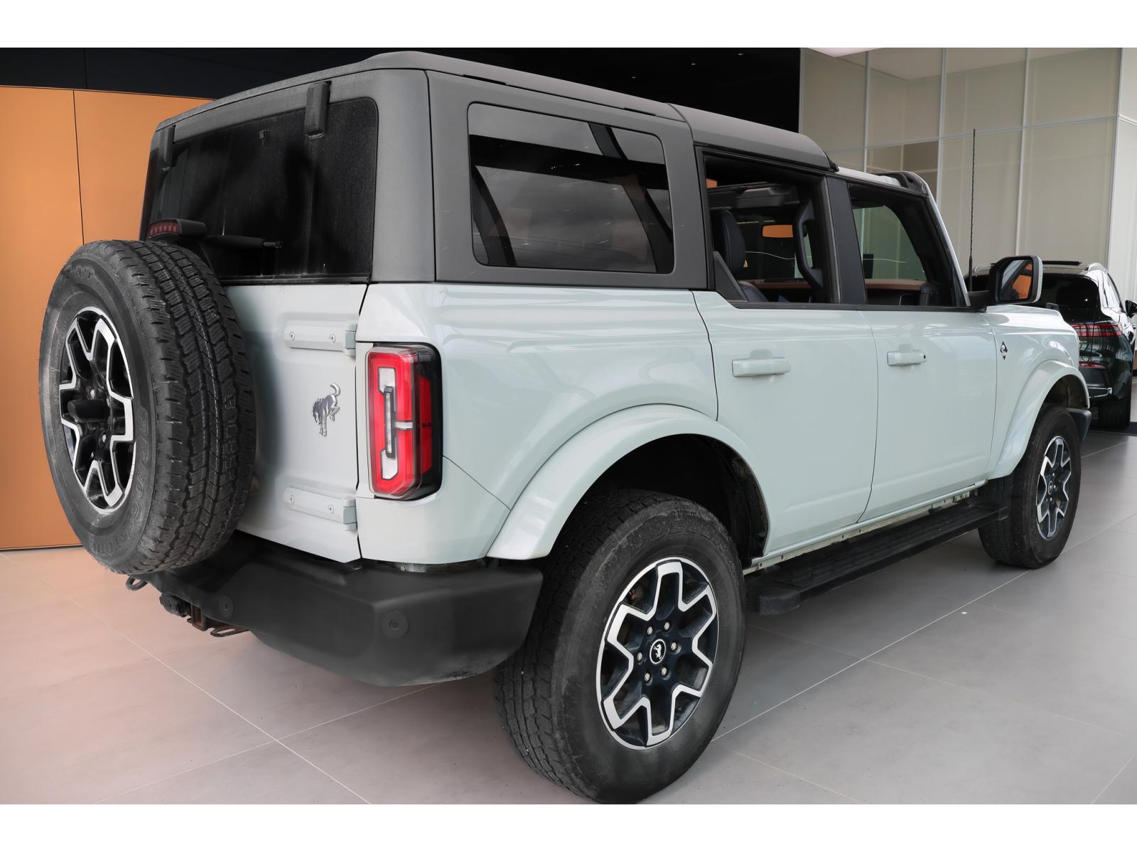 Ford Bronco Outer Banks 2024 — photo 6