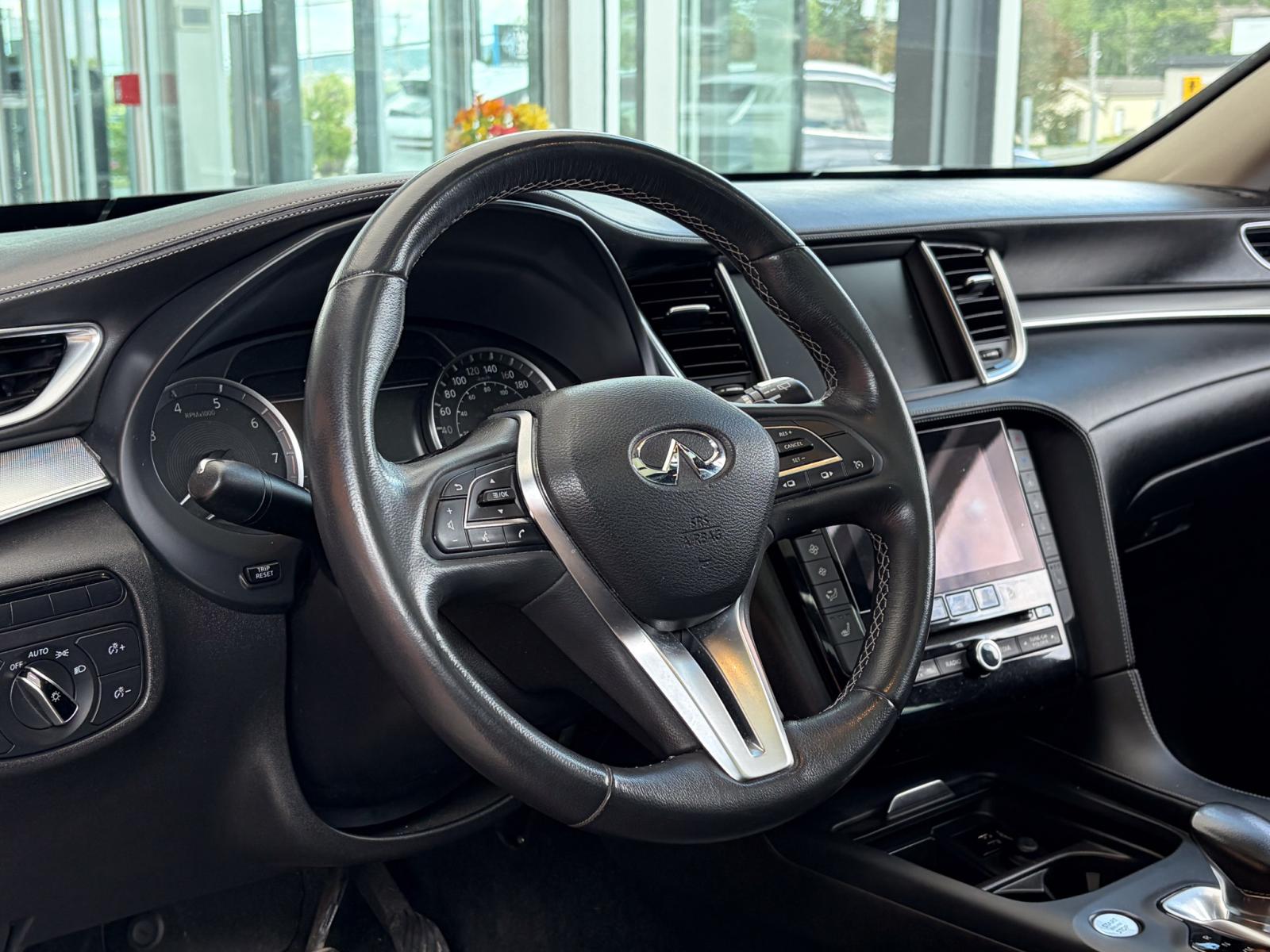 Infiniti QX50 Luxe 2019 — photo 2