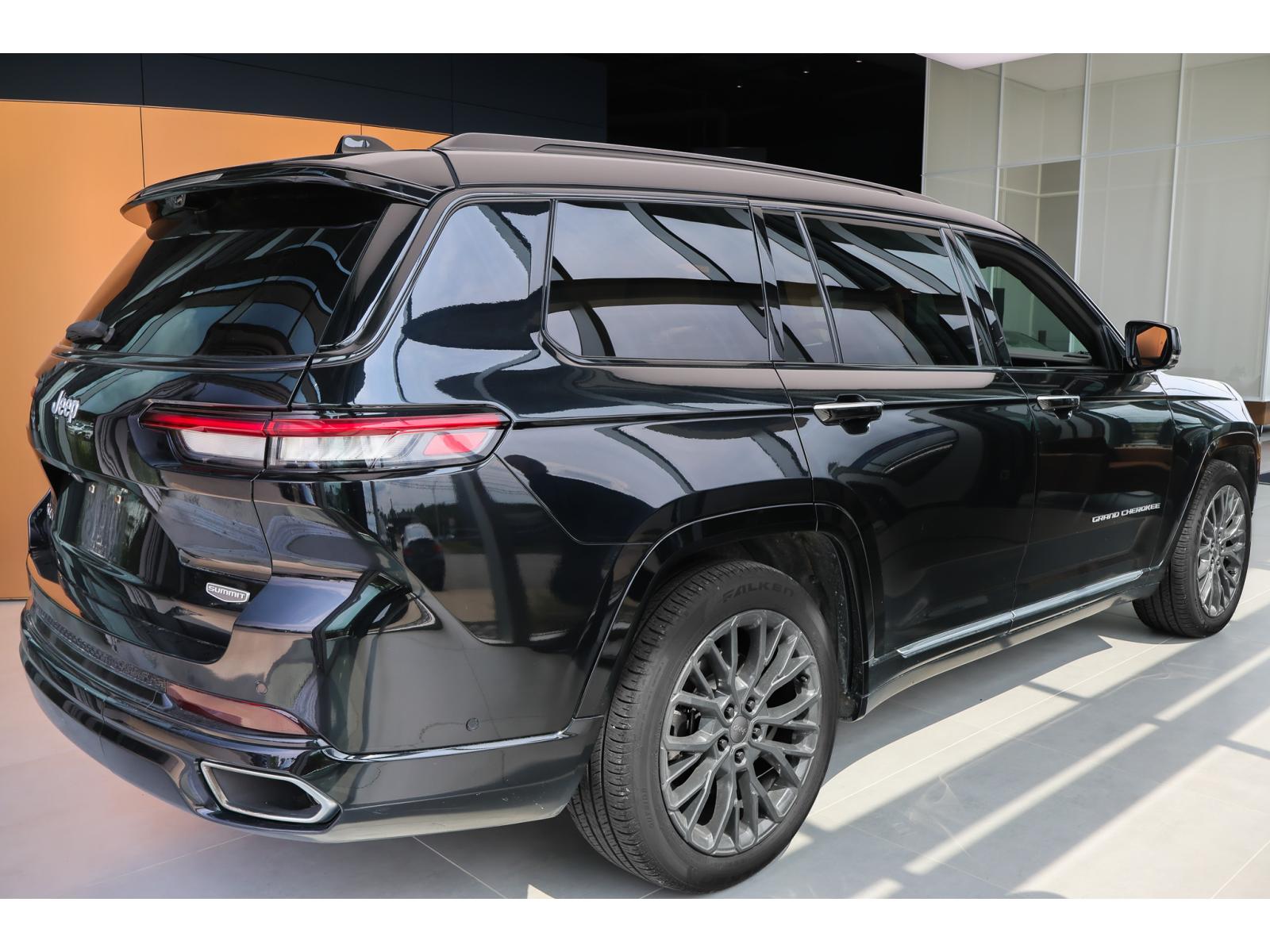 Jeep Grand Cherokee L Summit Reserve 2023 — photo 6