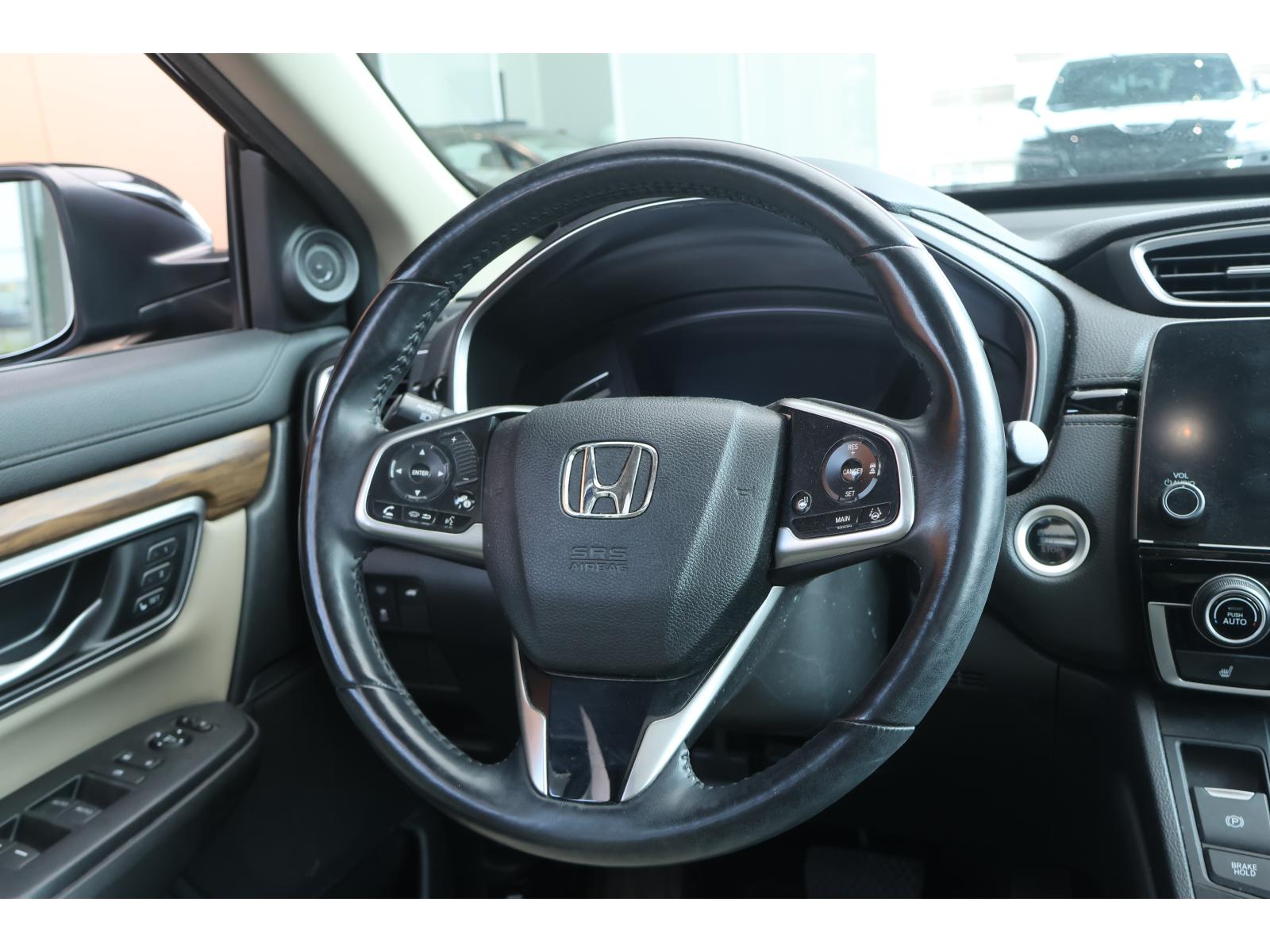 Honda CR-V Touring 2017 — photo 2