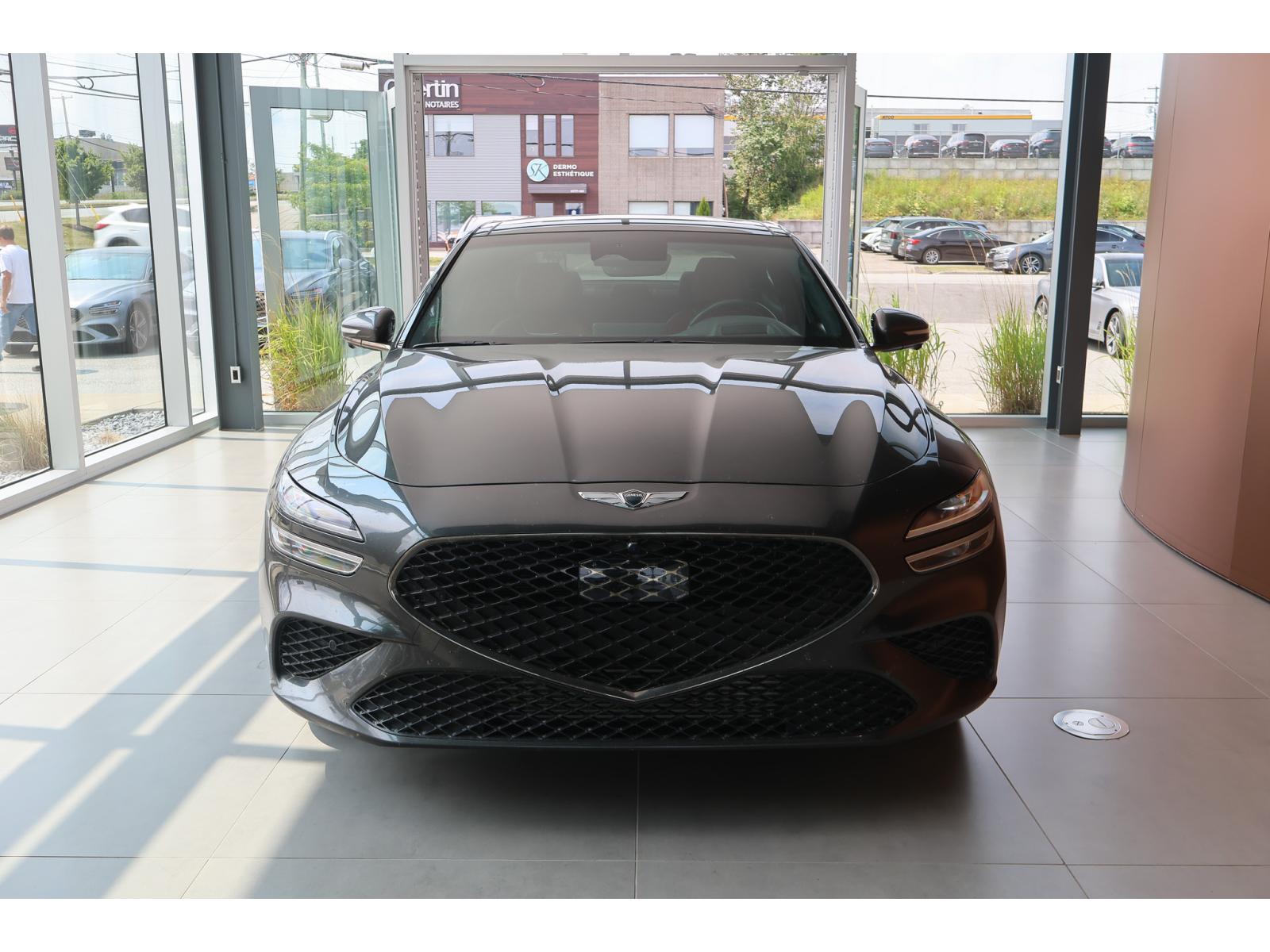 Genesis G70 3.3T Sport 2023 — photo 4