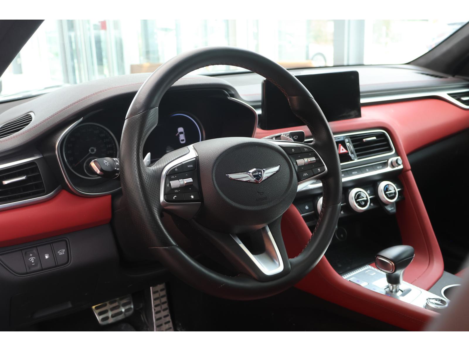 Genesis G70 3.3T Sport 2023 — photo 8