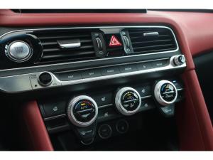 Miniature 22 Genesis G70 3.3T Sport 2023