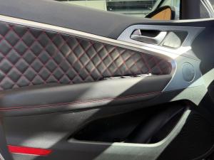 Miniature 11 Genesis G70 3.3T Sport 2023