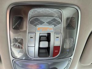 Miniature 28 Genesis GV80 3.5T e-SC 2025