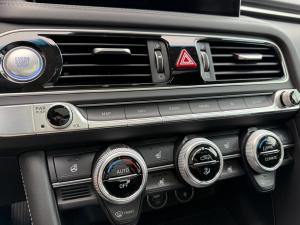 Miniature 19 Genesis G70 Advanced 3.3T 2022