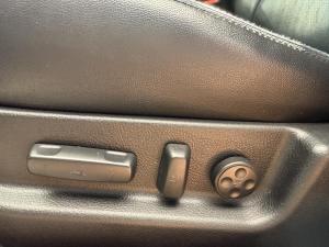 Miniature 15 Hyundai Genesis Sedan 3.8L Premium 2013
