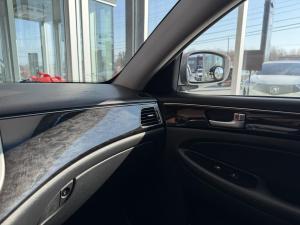 Miniature 28 Hyundai Genesis Sedan 3.8L Premium 2013
