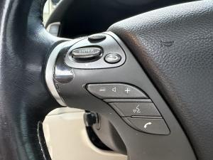 Miniature 19 Infiniti M56 Base 2011