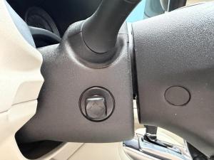 Miniature 17 Infiniti M56 Base 2011