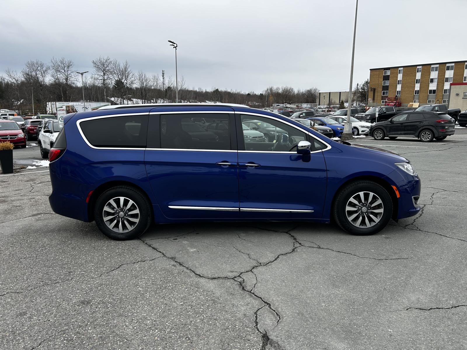 Chrysler Pacifica 2020