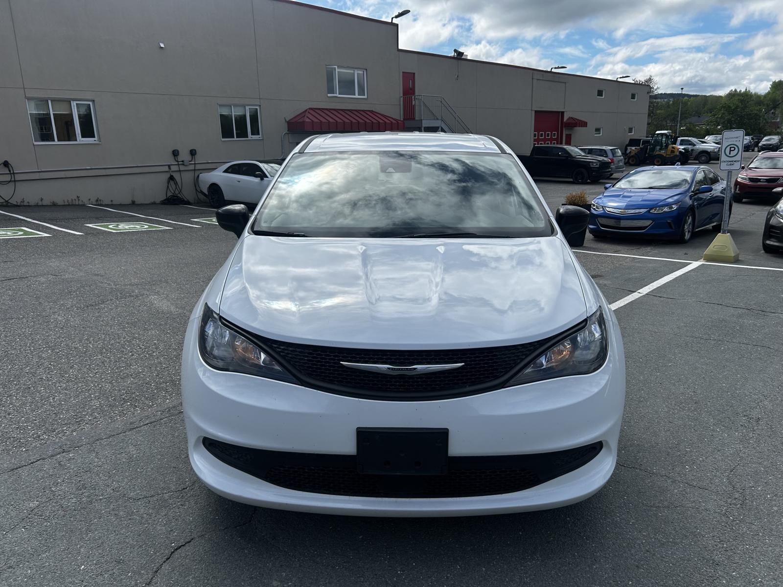Chrysler Grand Caravan 2024
