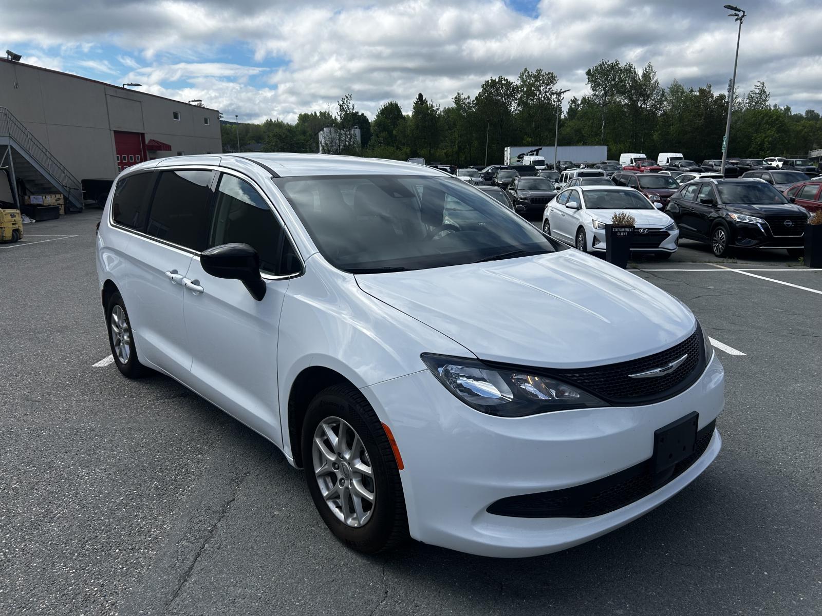 Chrysler Grand Caravan 2024
